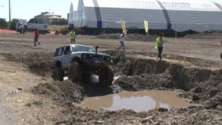 Başkentte düzenlenen off-road yarışması nefes kesti