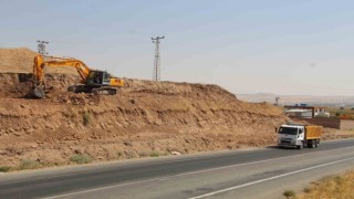 Batman-Diyarbakır arasında çift şeritli yol çalışması başladı