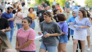 Bayraklı öğretmenlerini sınavla belirliyor