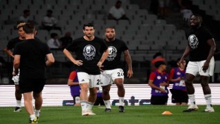 Beşiktaşlı futbolcular, Süleyman Sebayı unutmadı