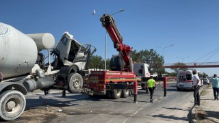 Beton mikseri önce yolcu otobüsüne, sonra ambulansa çarptı: 14 yaralı