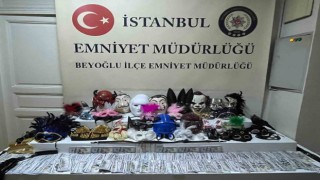Beyoğlunda dolar saçanlar yakalandı: 13 gözaltı