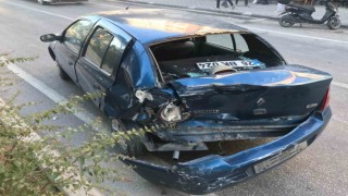 Bilecikte minibüs ile otomobilin çarpışması sonucu 2 kişi yaralandı