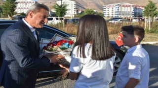 Bitlis Valisi Erol Karaömeroğlu görevine başladı