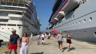 Bodruma 2 gemide bin 960 turist geldi