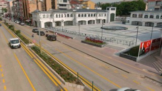 Bozüyükte yol çizgileri sarı renge boyanarak yenilendi