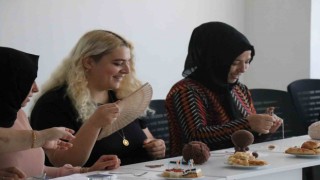 Bu merkez ev hanımlarının aile ekonomisine katkı sağlayacak