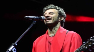 Buray Kocaelilere unutulmaz bir gece yaşattı