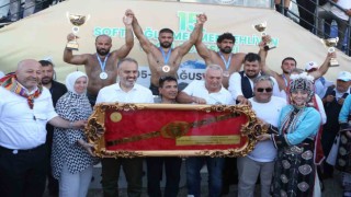 Bursa Büyükşehir Belediyesporlu güreşçiler 12 madalya kazandı