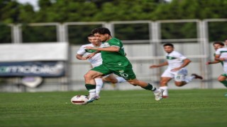 Bursaspor kendi arasında maç yaptı