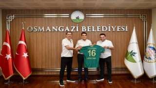 Bursaspordan Osmangazi Belediye Başkanı Mustafa Dündara ziyaret