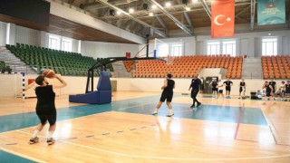 Çayırova Belediyesi Basketbol Takımı sezonu açtı