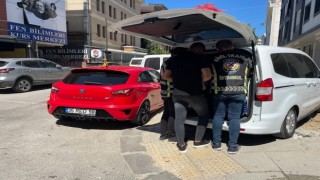 Çekmeköyde tehlikeli davranışta bulunan sürücü cezadan kaçamadı