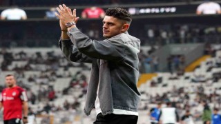Chamberlain ve Rashica Beşiktaş tribünlerini selamladı