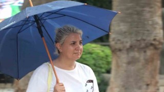 Çöl sıcaklıklarıyla kavrulan Denizli, yaz yağmuruyla serinledi