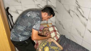 Çöp evde bulduğu babasını hastaneden taburcu etti, bakım evine yatıracak