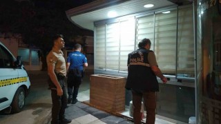 Çorumda 2 çocuk hırsızlık yaparken yakalandı