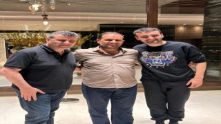 Ünlü fenomen CZN Burak babası ile barıştı mı?
