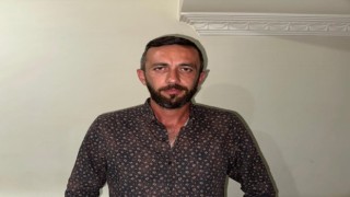 Denizde hareketsiz halde bulunan vatandaşa sağlık ekiplerinden bot üzerinde kalp masajı