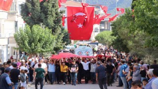 Denizlili şehit, ismini aldığı şehit amcasının yanına defnedildi