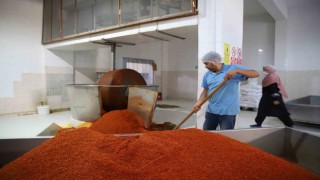 Depremin yıktığı İslahiyede sanayinin çarkları tekrar dönmeye başladı