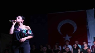 Derinceliler müzik ziyafeti yaşadı