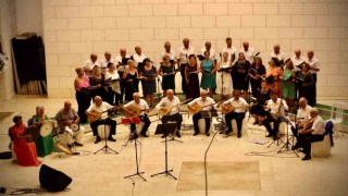 Didim türkü grubu yaz konseri büyük beğeni topladı