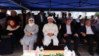 Diyanet İşleri Başkanı Erbaş: “Kuran kurslarımız çocuklarımızı Rabbimizin rızasına uygun olarak yetiştirmenin mekanlarıdır”