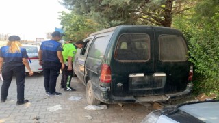 Diyarbakırda çevre kirliliğine yol açan hurda araçlar çekildi