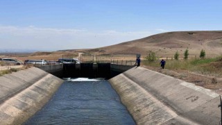 Diyarbakırda sulama kanalına giren genç, akıntıya kapıldı