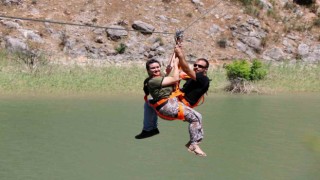 Dünyanın ikinci büyük kanyonunda zipline ve tekne keyfi