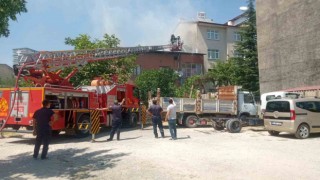 Elazığda çatı katı yangını korkuttu