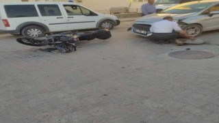 Elazığda hafif ticari araç ile motosiklet çarpıştı :1 yaralı
