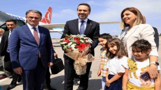 Enerji ve Tabii Kaynaklar Bakanı Bayraktar Vanda