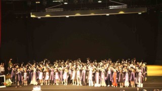 ERÜ Diş Hekimliği Fakültesi yeni mezunlarını verdi