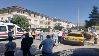 Erzincanda trafik kazası: 3 yaralı