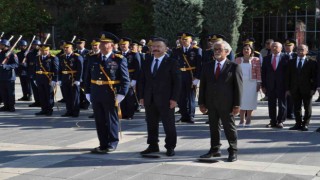 Eskişehirde Zafer Bayramı törenle kutlandı