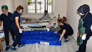 Evde bakım hizmeti, yaşlı ve engellileri sevindiriyor