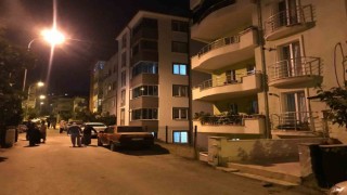 Evden çıkan dumanlar mahalleliyi ayağa kaldırdı