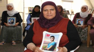 Evlat direnişindeki aileler bin 449 gündür nöbette