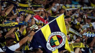 Fenerbahçe, Süper Lige taraftarı önünde başladı
