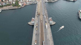 Galata Köprüsü üzerinde başlanan bakım ve onarım çalışmaları devam ediyor