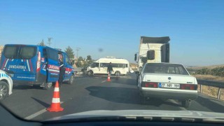 Gaziantepte tarım işçilerini taşıyan minibüs devrildi: 9 yaralı