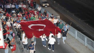 Gaziosmanpaşada 30 Ağustos Zafer Bayramı fener alayı ve konserle kutlandı