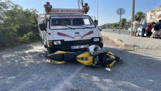 Gazipaşada kamyonetle motosiklet çarpıştı: 1 yaralı