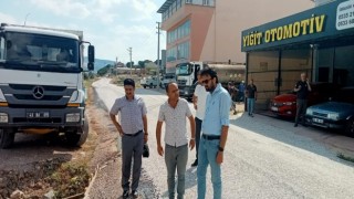 Gediz sanayi sitesinde yol çalışmaları