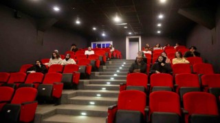 Genç Atölyede dizi ve filmlerin algı üretimi konuşuldu