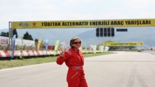 Genç mezunların alkışlanacak başarısı