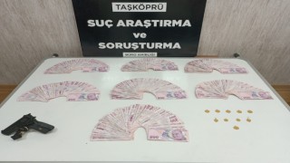 Girdiği evden çok miktarda para ve ziynet eşyası çalan şahıs yakalandı