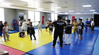 Haliliyeli gençlerden salon sporlarına yoğun ilgi